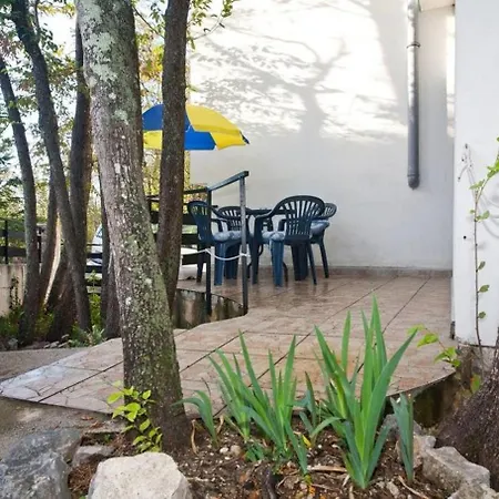 Apartment Miro - 300 M From Sea Jadranovo
