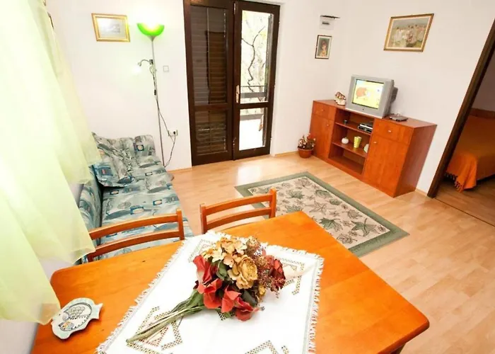 Miro Apartman